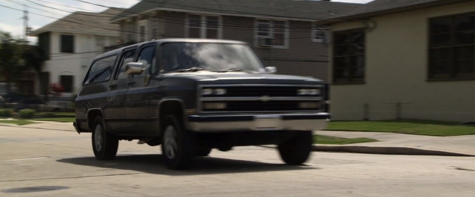 1989 Chevrolet Suburban Silverado [V-1500]