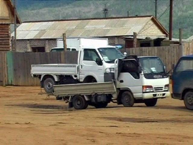 1993 Isuzu Elf