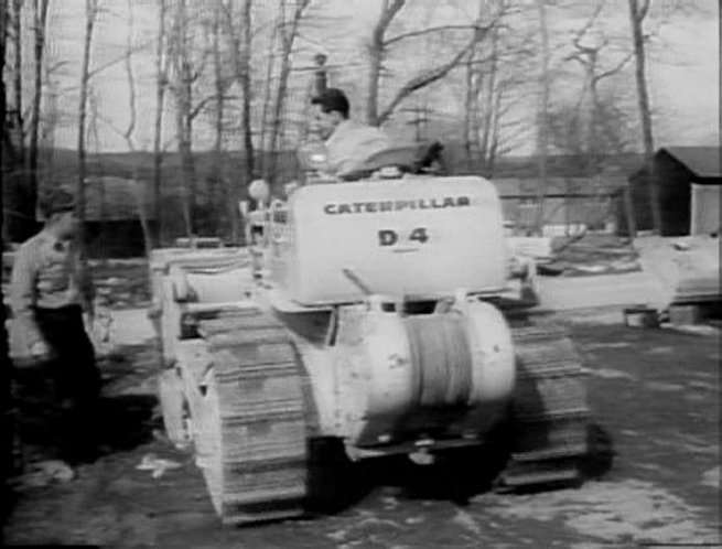 Caterpillar D4