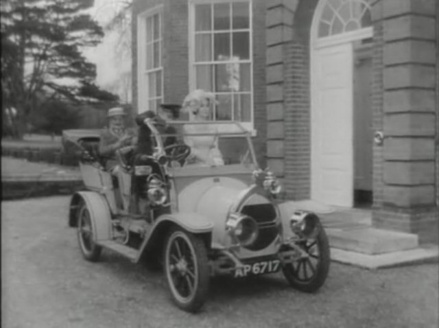 1908 Adams 8hp Tonneau