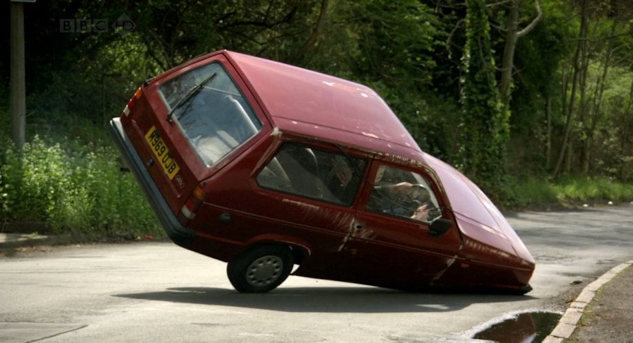 Ou o ingl s Reliant Robin aquele carro de 3 rodas que o MrBean tem dio