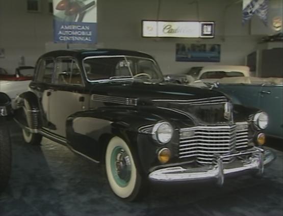 1941 Cadillac Fleetwood 60 Special Imperial Sedan [6019]