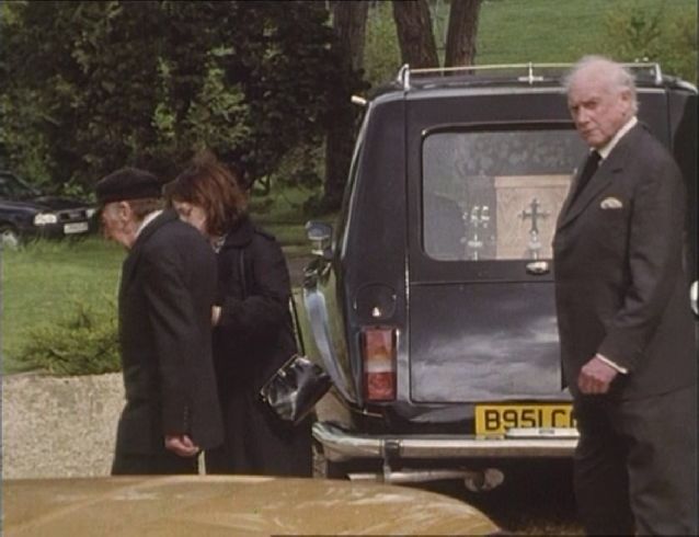 1977 Daimler Hearse Startin [DS420]