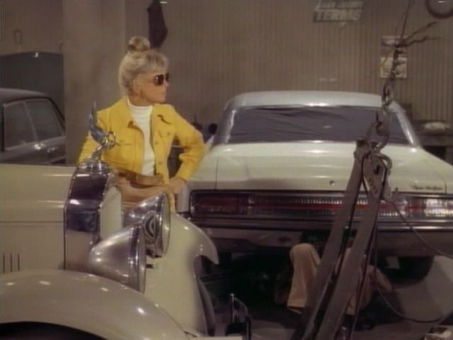 1968 Chrysler New Yorker 2-Door Hardtop [CH23]