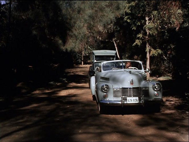 1941 Cadillac Series 62 Convertible De Luxe Coupe [6267D]