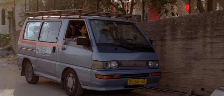 Mitsubishi L-300 [P00]