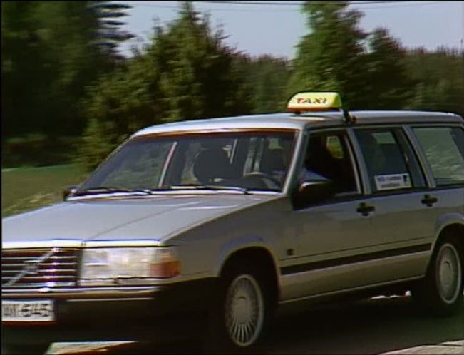 1992 Volvo 940 SE [945]