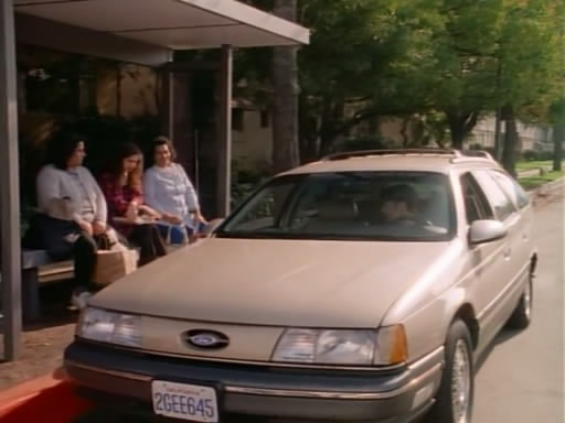 1989 Ford Taurus Wagon [DN5]