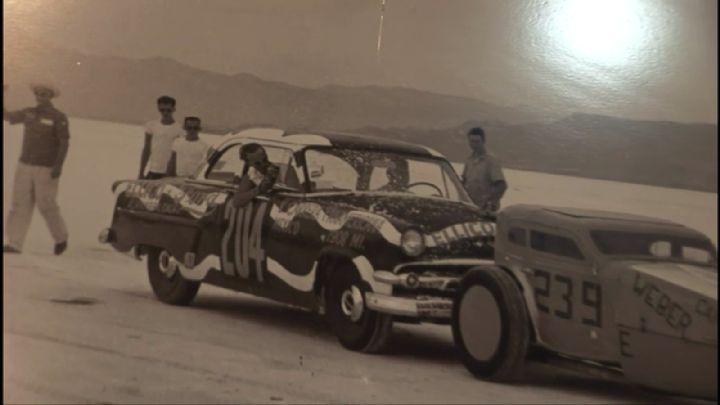 1954 Ford Customline Tudor Sedan [70B]