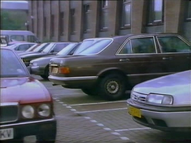 Mercedes-Benz S-Klasse [W126]