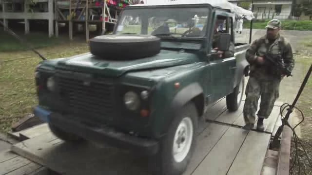 Land-Rover Defender 110