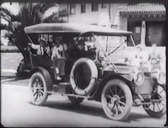 1912 Packard Model 30 7-Passenger Touring