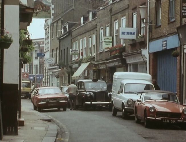 1976 Dodge 1100 Light Van High Top [928]