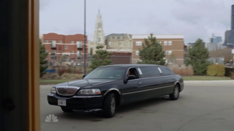 2003 Lincoln Town Car Stretched Limousine