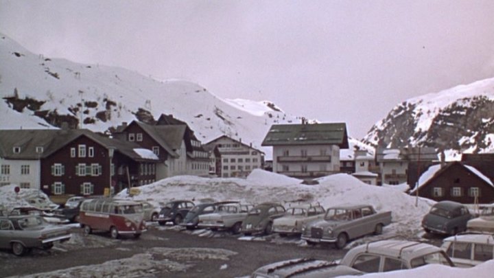 1957 Lloyd LP 600 Alexander