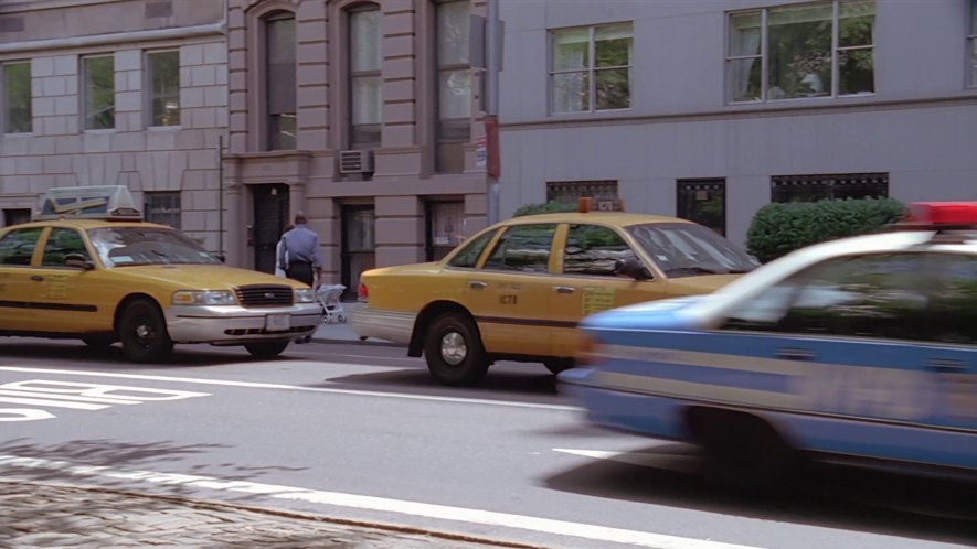  1998 Ford Crown Victoria Commercial Taxi Package [P72] in  Aftershock: Earthquake in New York, 1999