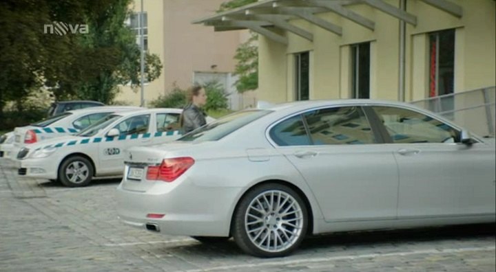 2009 BMW 7 [F02]