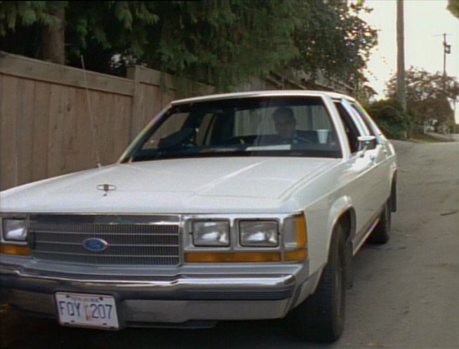 1988 Ford LTD Crown Victoria