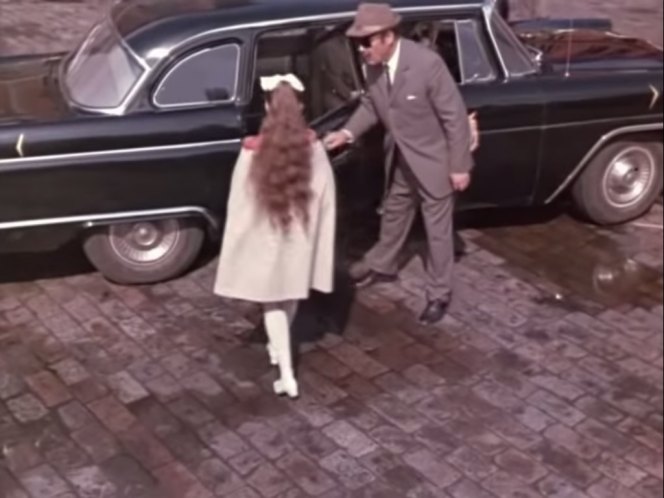 1959 GAZ M-13 Chaika