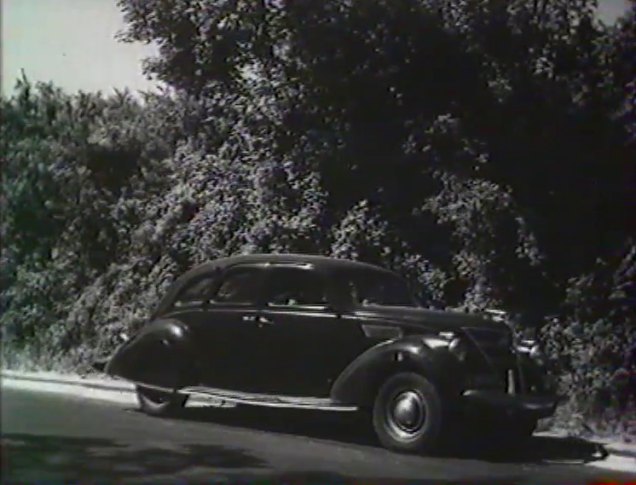 1937 Lincoln Zephyr