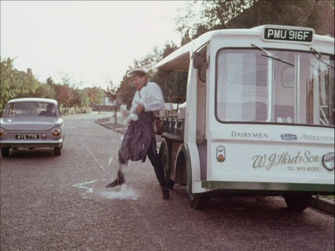 1967 Morrison-Electricar E/Fg Milk Float