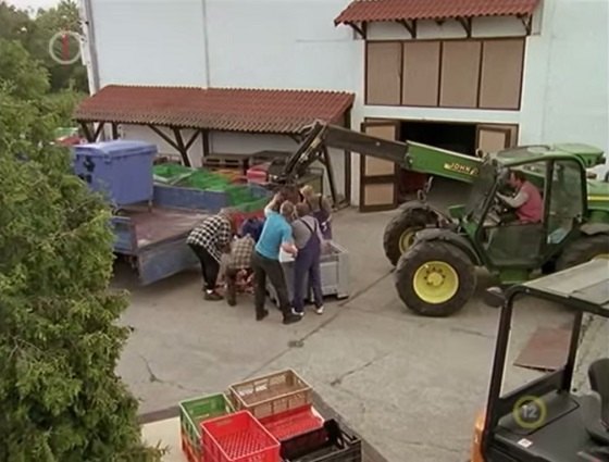 John Deere 3400