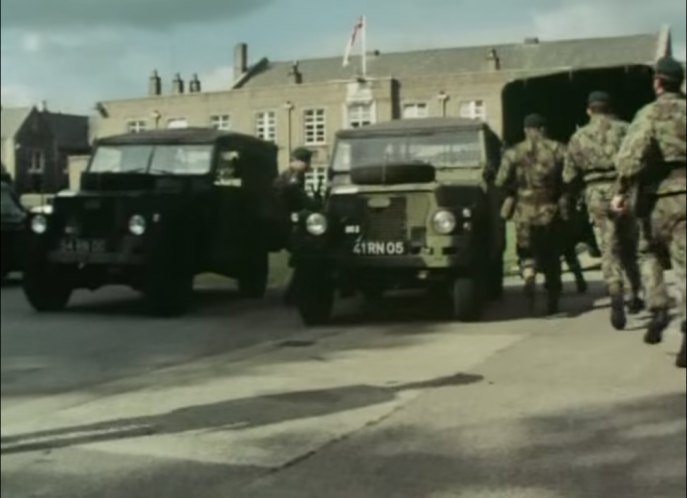 1971 Land-Rover 88'' Series III Light-Weight