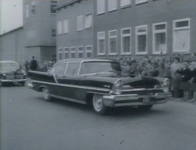 1957 Lincoln Premiere Four-Door Sedan [58B]
