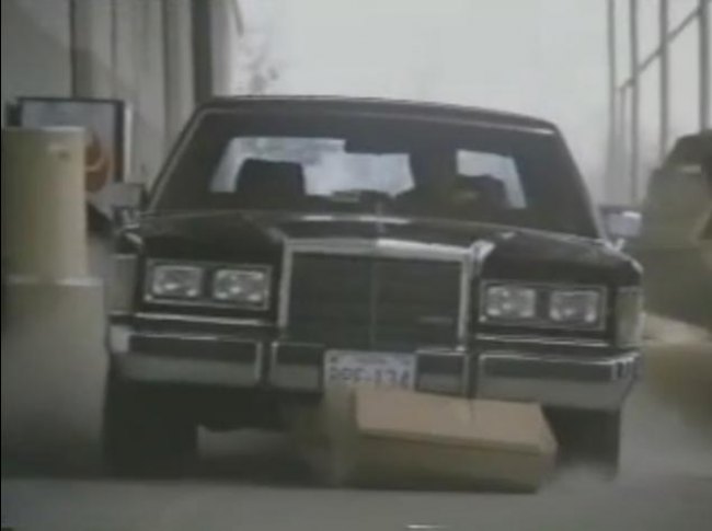 1989 Lincoln Town Car [54D]