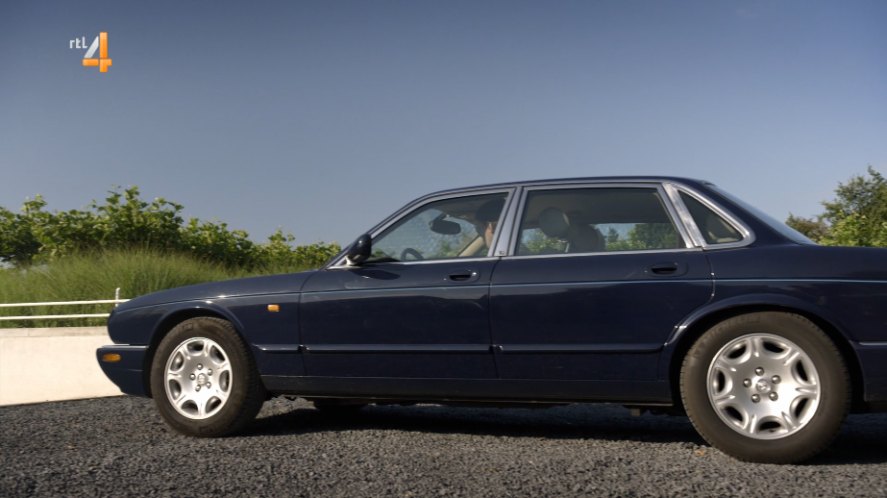 2000 Jaguar Sovereign [X308]