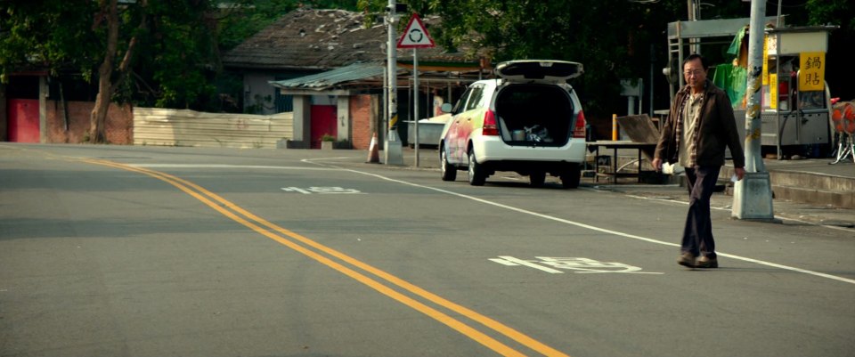 2012 Toyota Innova 2.0 [TGN40]