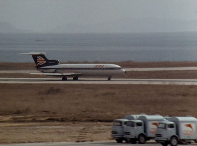 Mercedes-Benz LP 338 Airport refuellers by Strüver Hamburg [LP54]