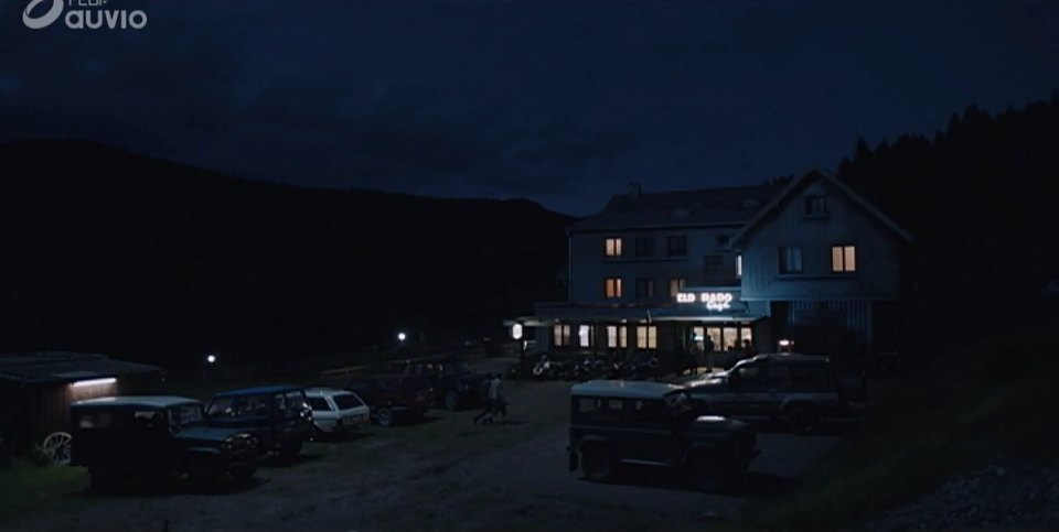 Land-Rover Defender 90 Station Wagon