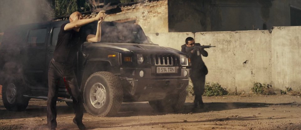 2003 Hummer H2 [GMT820]