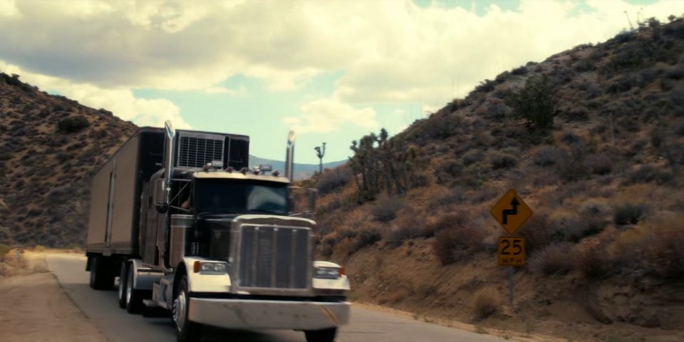Peterbilt 379