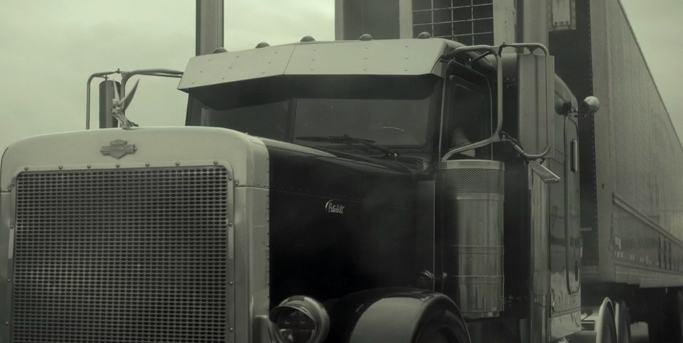 Peterbilt 389