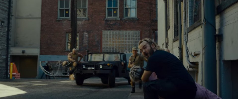 AM General HMMWV M998 Cargo/Troop Carrier