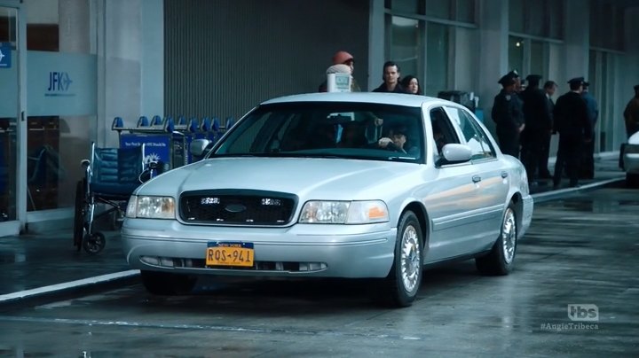 1999 Ford Crown Victoria