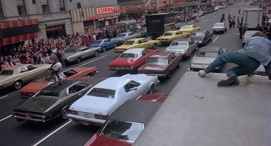 1967 Plymouth Valiant 100 4-door Sedan [VL41]