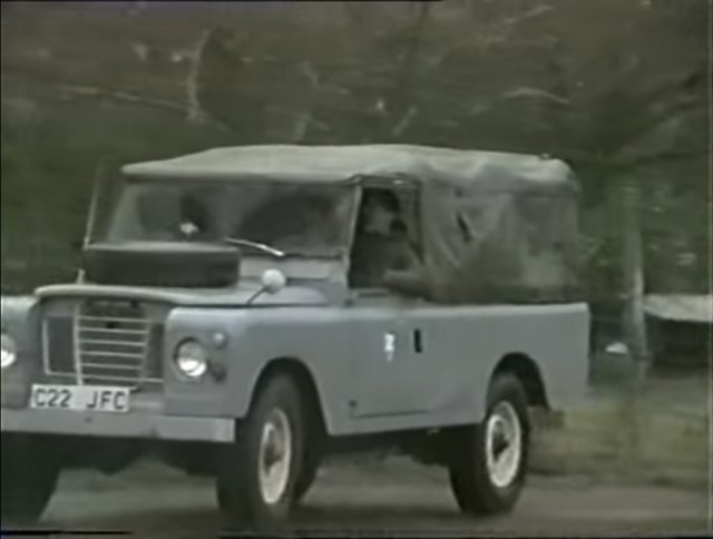 Land-Rover 109'' Series III