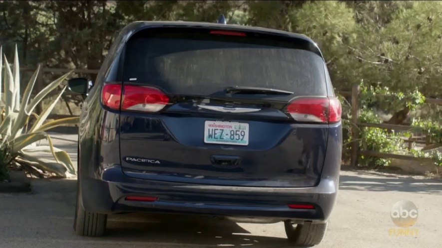 2017 Chrysler Pacifica [RU]