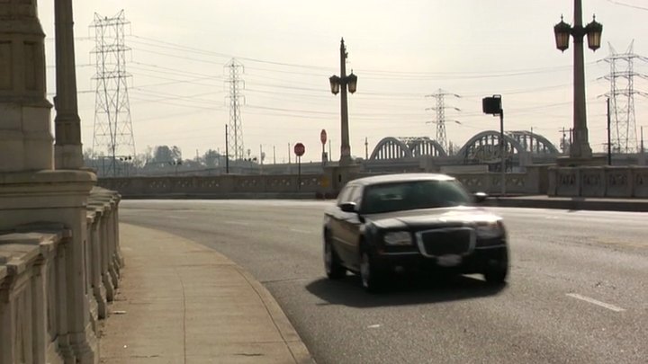 2005 Chrysler 300 [LX]