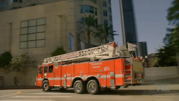 1995 Simon-Duplex D9400LX LTI 100'