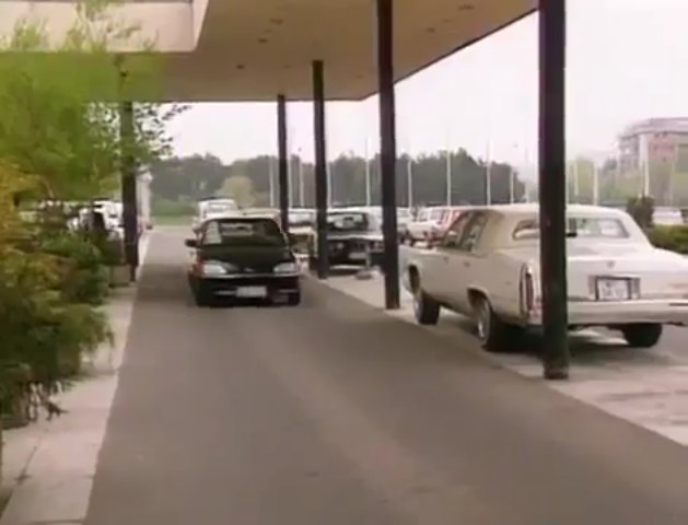 1990 Cadillac Brougham