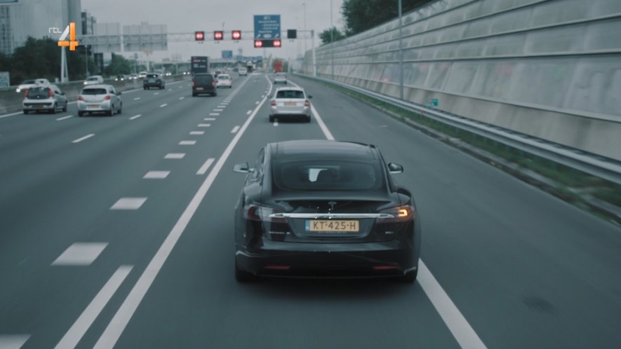 2016 Tesla Model S 90D