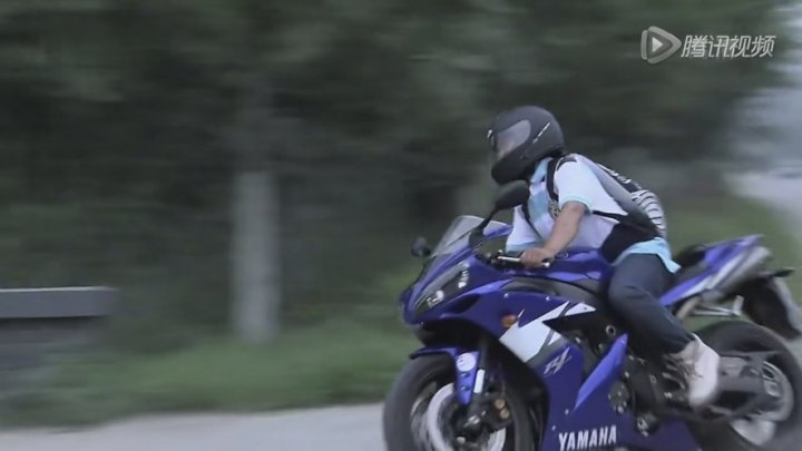 Yamaha YZF-R1
