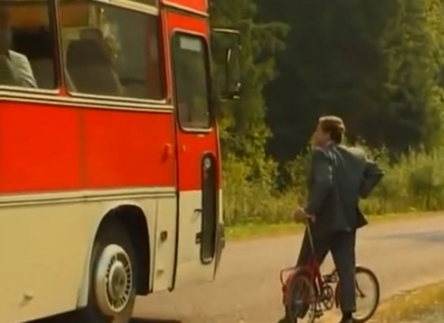 Ikarus 256
