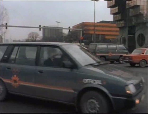 1984 Mitsubishi Space Wagon [D00]