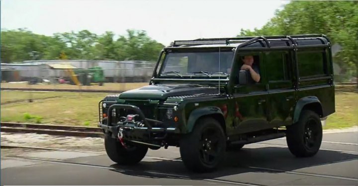 Land-Rover Defender 110 Station Wagon East Coast Defender