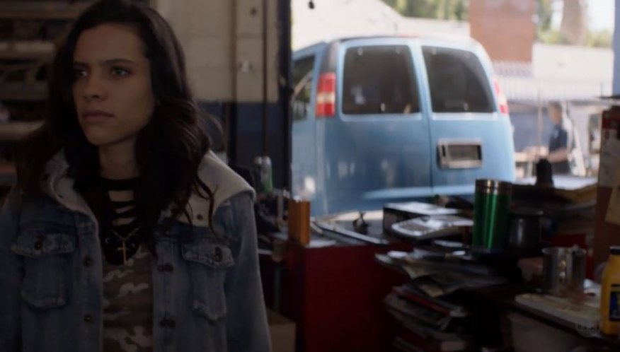 2003 Chevrolet Express [GMT610]